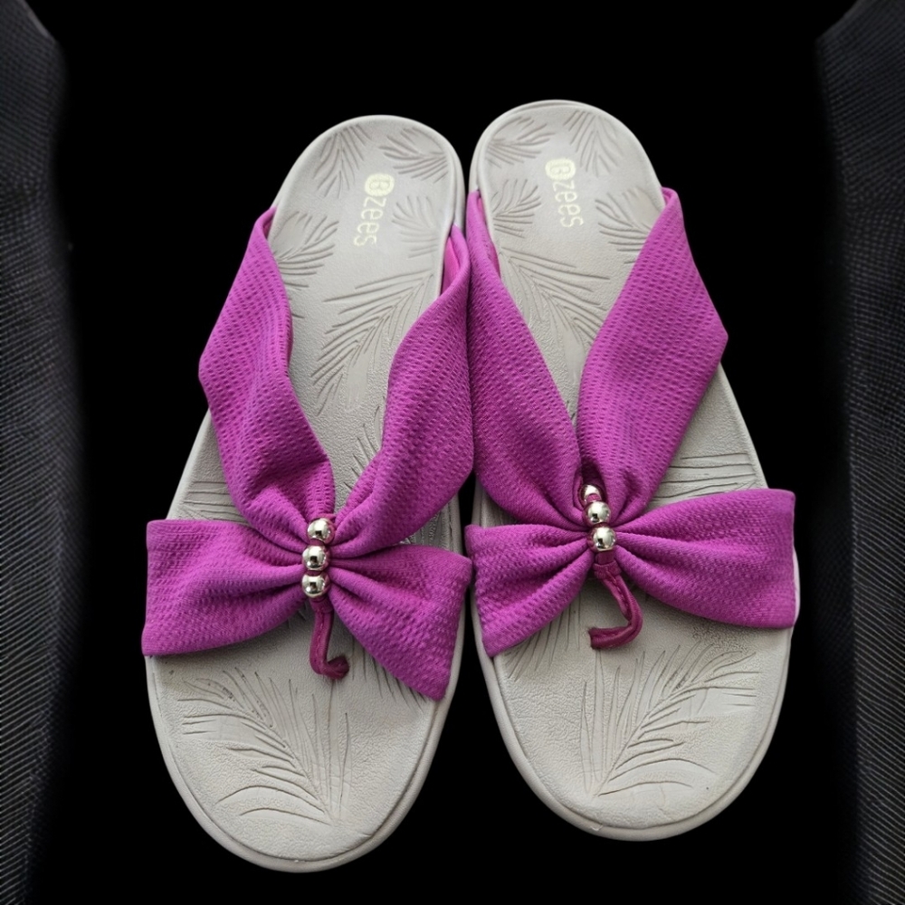 BZees Promise Festival Pink Thong Sandals - 8M